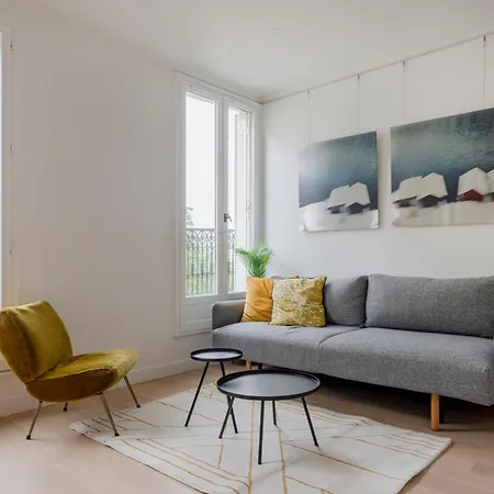 Apartment Sacre Coeur Paris